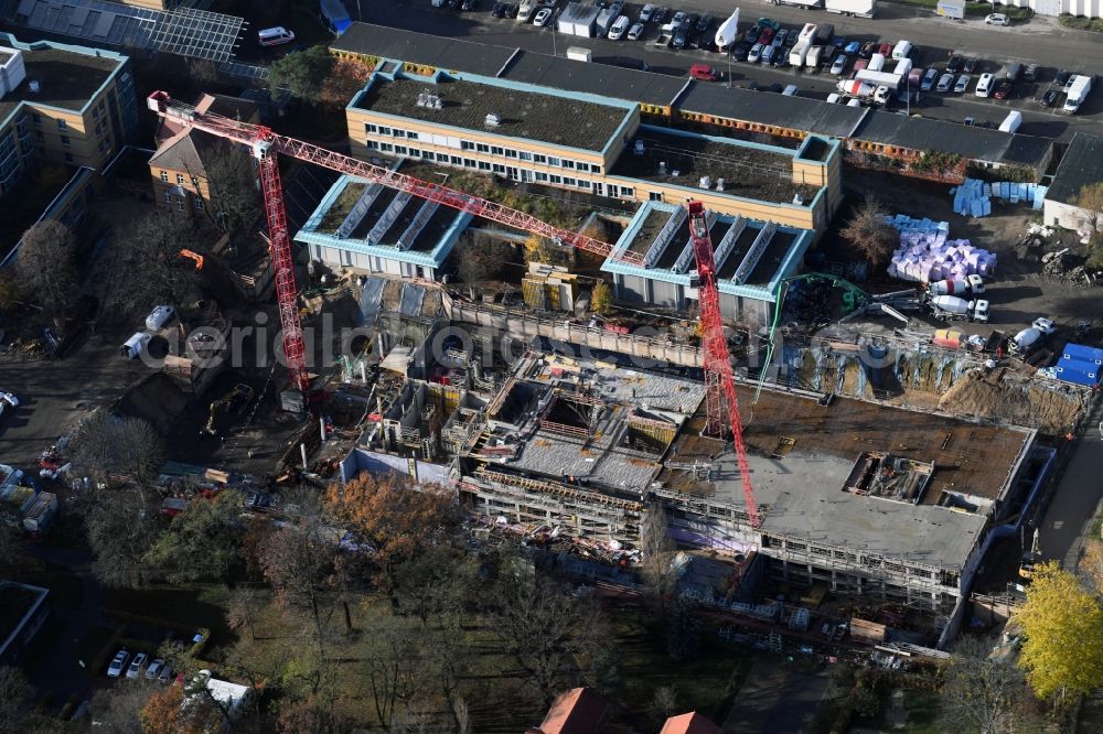 Aerial image Berlin - Construction site for a new extension to the hospital grounds Arona Klinik of UKB BG Klinikum Unfallkrankenhaus Berlin gGmbH in the district Bezirk Marzahn-Hellersdorf in Berlin