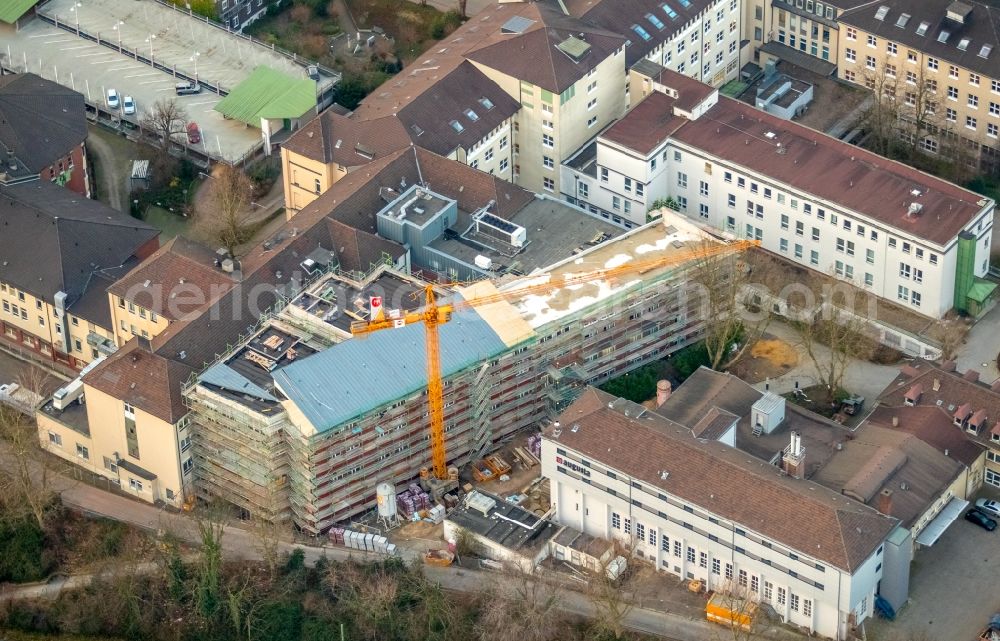 Aerial photograph Bochum - Construction site for a new extension to the hospital grounds Augusta Kliniken Bochum Hattingen on Bergstrasse in Bochum in the state North Rhine-Westphalia, Germany