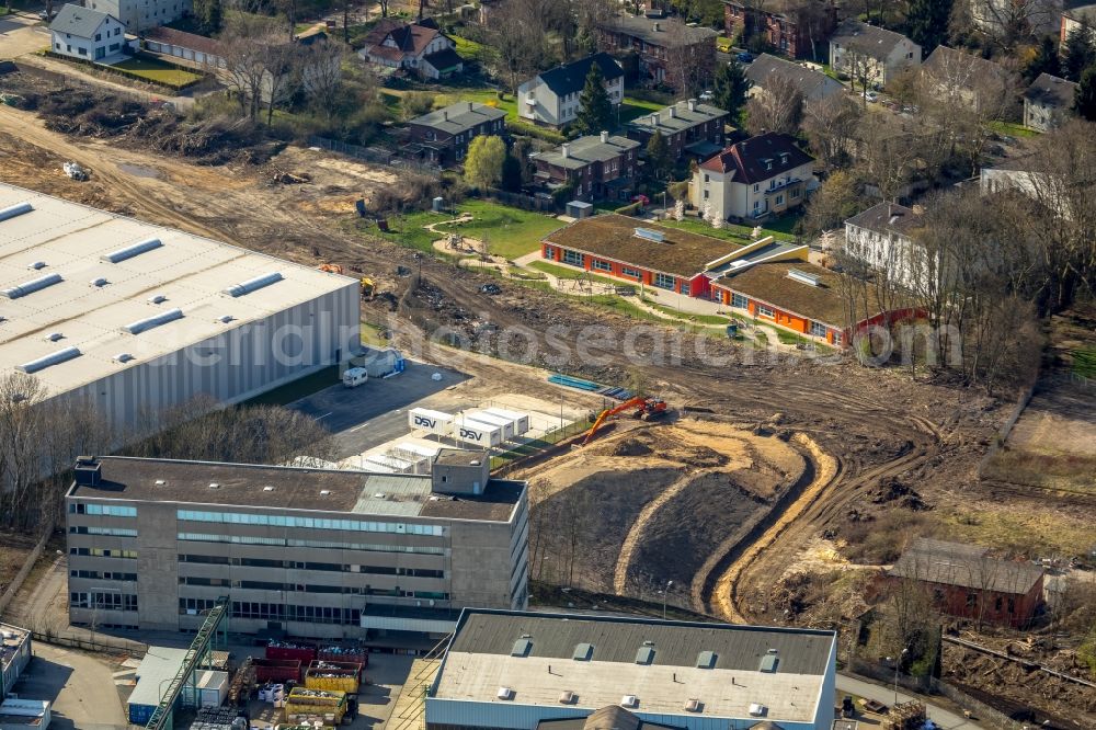 Aerial photograph Bochum - Construction site for a new extension to the hospital grounds Augusta Kliniken Bochum Hattingen on Bergstrasse in Bochum in the state North Rhine-Westphalia, Germany