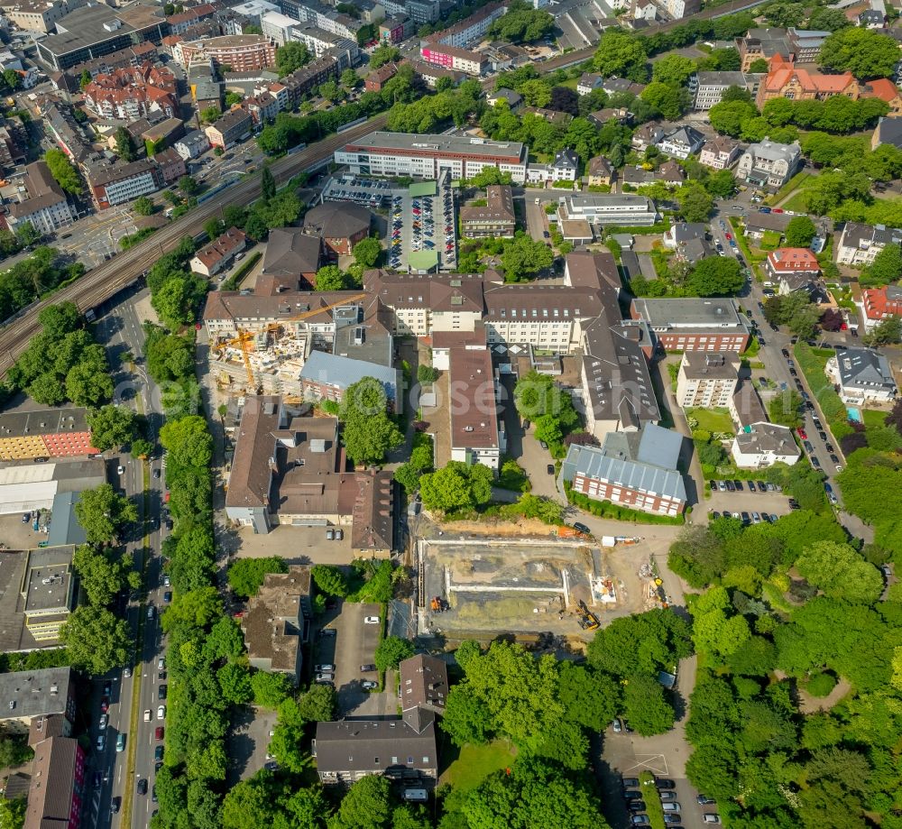 Bochum from above - Construction site for a new extension to the hospital grounds Augusta Kliniken Bochum Hattingen on Bergstrasse in Bochum in the state North Rhine-Westphalia, Germany