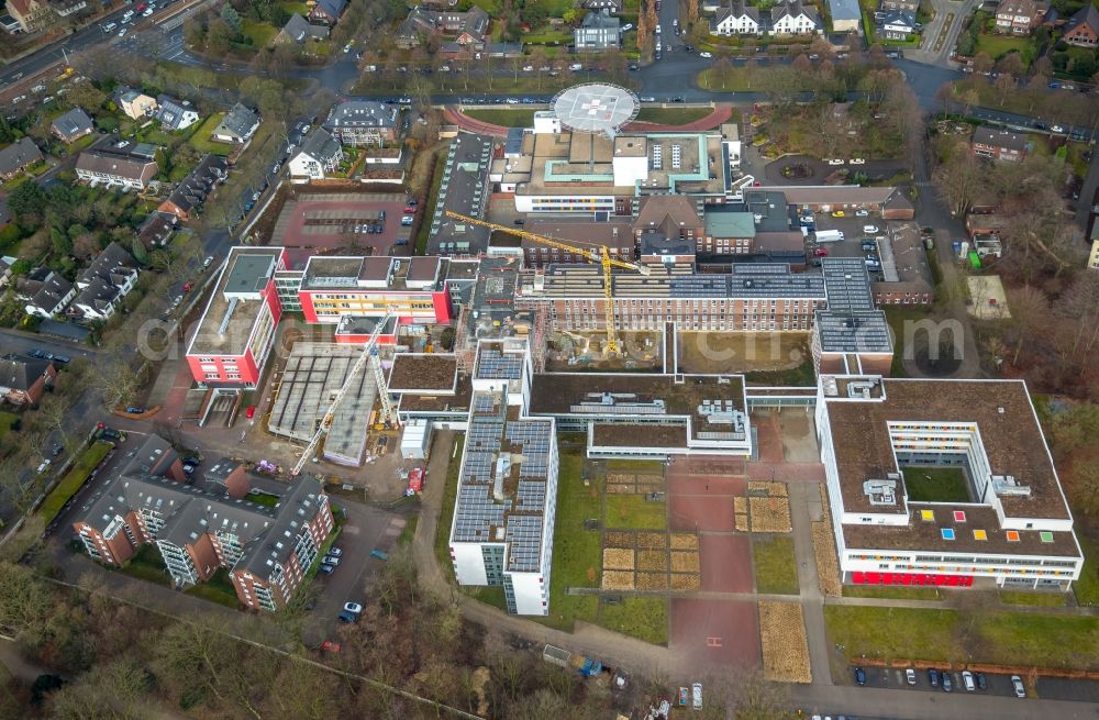 Aerial photograph Gelsenkirchen - Construction site for a new extension to the hospital grounds Bergmannsheil Buer/ BKB GmbH on Schernerweg in the district Gelsenkirchen-Nord in Gelsenkirchen in the state North Rhine-Westphalia