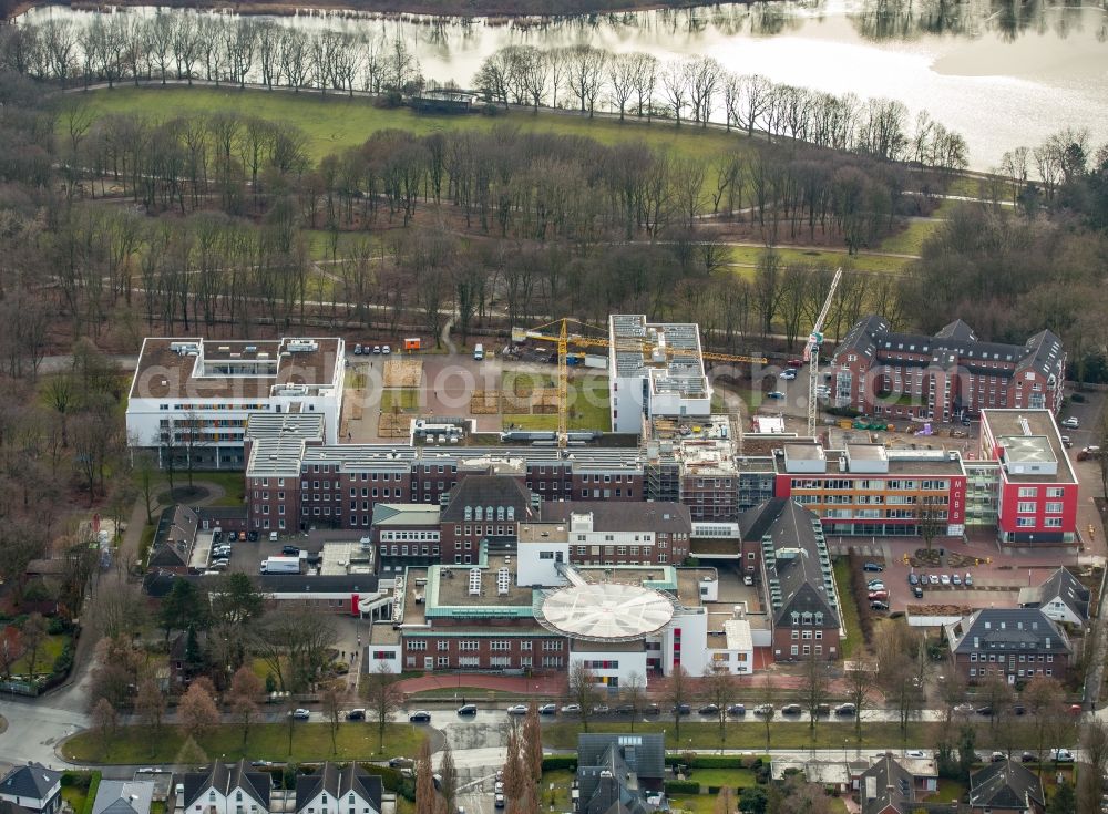 Gelsenkirchen from above - Construction site for a new extension to the hospital grounds Bergmannsheil Buer/ BKB GmbH on Schernerweg in the district Gelsenkirchen-Nord in Gelsenkirchen in the state North Rhine-Westphalia