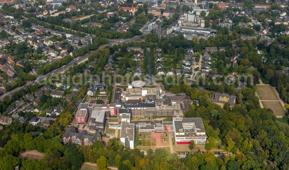 Gelsenkirchen from above - Construction site for a new extension to the hospital grounds Bergmannsheil and Kinderklinik Buer gGmbH Zentrum fuer Neuropaediatrie - Sozialpaediatrie in the district Buer in Gelsenkirchen in the state North Rhine-Westphalia, Germany