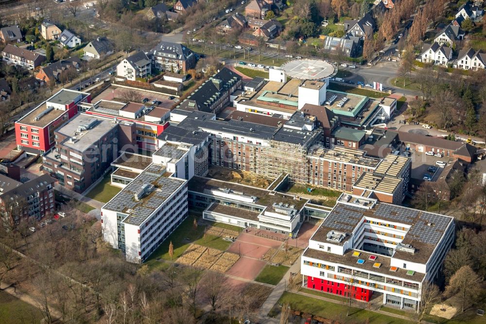 Gelsenkirchen from the bird's eye view: Construction site for a new extension to the hospital grounds Bergmannsheil and Kinderklinik Buer gGmbH Zentrum fuer Neuropaediatrie - Sozialpaediatrie in the district Buer in Gelsenkirchen in the state North Rhine-Westphalia, Germany