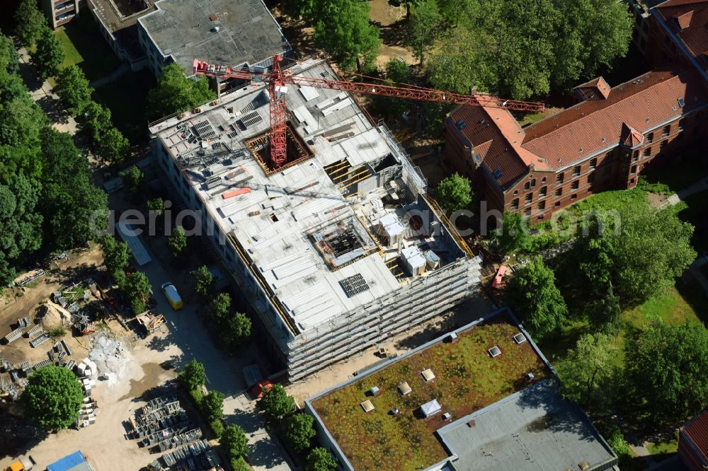 Aerial image Berlin - Construction site for a new extension to the hospital grounds Evangelisches Krankenhaus Koenigin Elisabeth Herzberge GmbH on Herzbergstrasse in the district Lichtenberg in Berlin, Germany