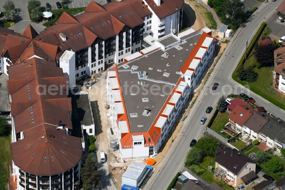 Aerial image Ichenhausen - Construction site for a new extension to the hospital grounds m&i-Fachklinik Ichenhausen on Krumbacher Strasse in Ichenhausen in the state Bavaria, Germany