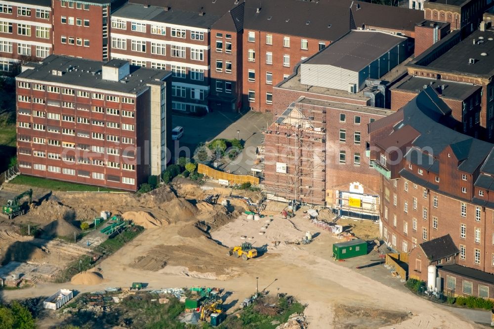 Aerial photograph Duisburg - Construction site for a new extension to the hospital grounds Helios St. Johonnes Klinik Duisburg An of Abtei in Duisburg in the state North Rhine-Westphalia, Germany