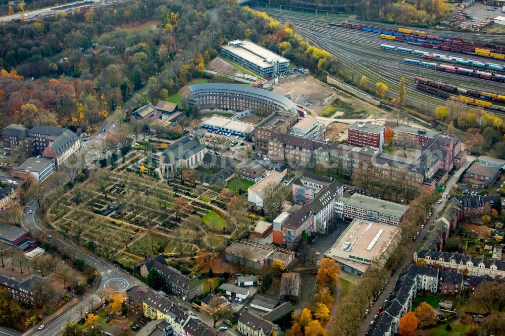 Aerial image Duisburg - Construction site for a new extension to the hospital grounds HELIOS St. Johannes Klinik in the district Alt-Hamborn in Duisburg in the state North Rhine-Westphalia