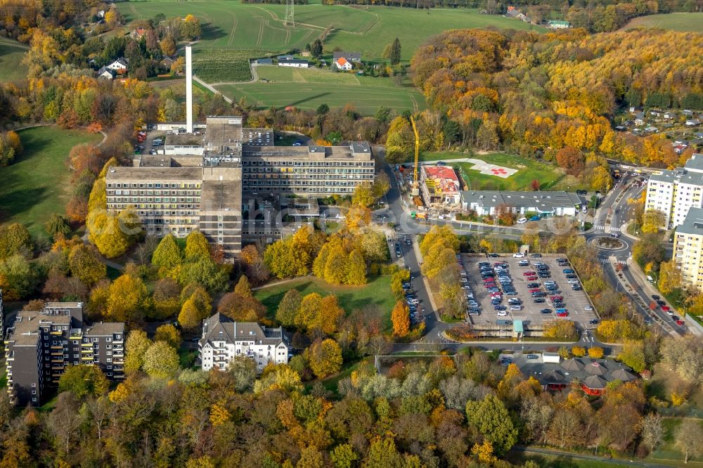 Aerial photograph Velbert - Construction site for a new extension to the hospital grounds Helios Klinikum Niederberg in Velbert in the state North Rhine-Westphalia, Germany