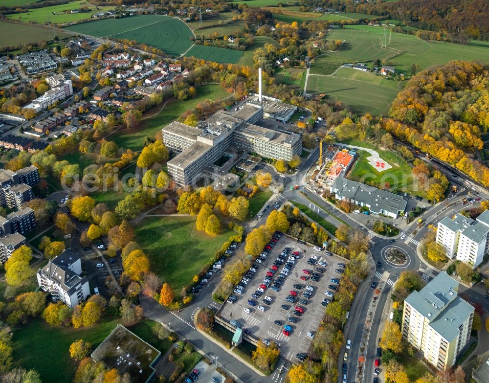 Aerial image Velbert - Construction site for a new extension to the hospital grounds Helios Klinikum Niederberg in Velbert in the state North Rhine-Westphalia, Germany