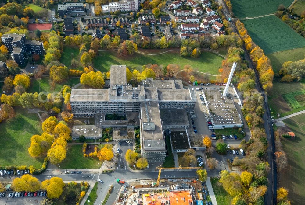 Aerial image Velbert - Construction site for a new extension to the hospital grounds Helios Klinikum Niederberg in Velbert in the state North Rhine-Westphalia, Germany