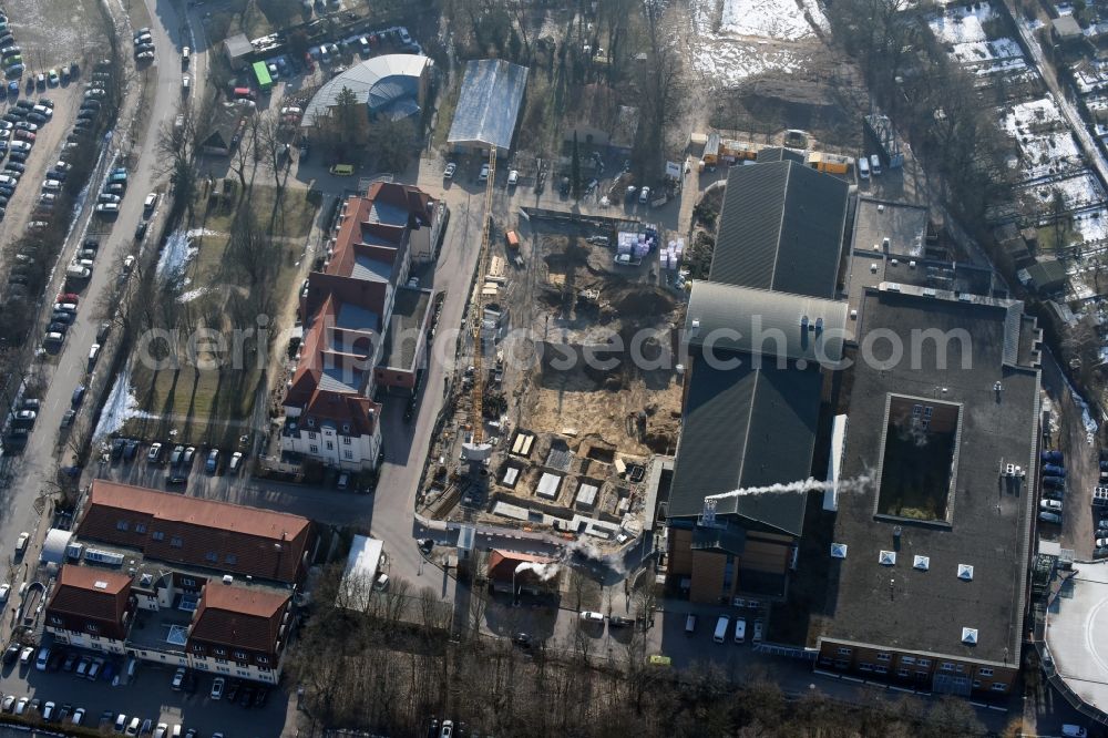 Aerial photograph Bernau - Construction site for a new extension to the hospital grounds Herzzentrum Brandenburg Ladeburger Strasse in Bernau in the state Brandenburg