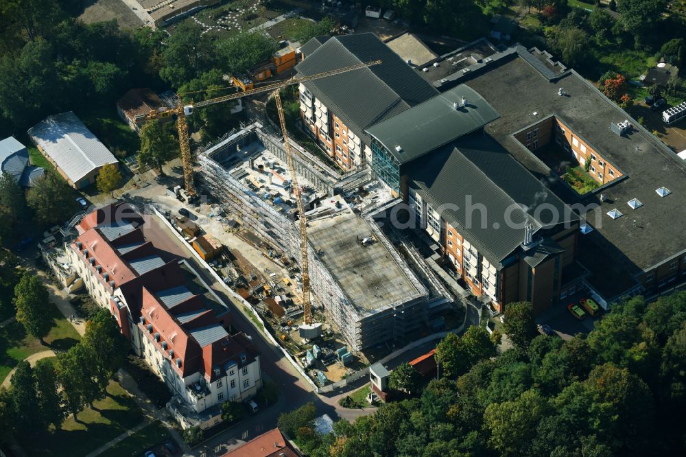 Aerial image Bernau - Construction site for a new extension to the hospital grounds Herzzentrum Brandenburg Ladeburger Strasse in Bernau in the state Brandenburg