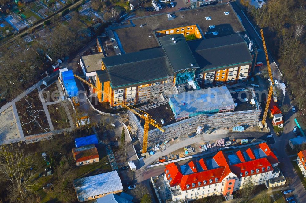 Aerial image Bernau - Construction site for a new extension to the hospital grounds Herzzentrum Brandenburg Ladeburger Strasse in Bernau in the state Brandenburg