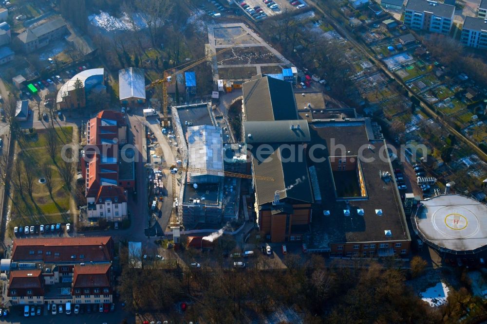 Aerial photograph Bernau - Construction site for a new extension to the hospital grounds Herzzentrum Brandenburg Ladeburger Strasse in Bernau in the state Brandenburg