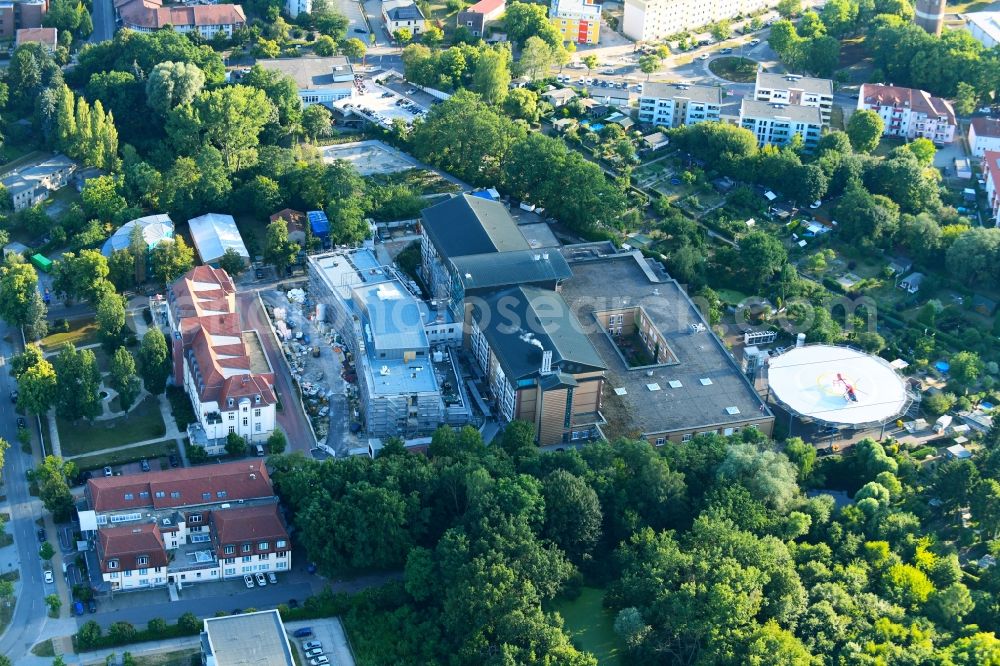 Aerial image Bernau - Construction site for a new extension to the hospital grounds Herzzentrum Brandenburg Ladeburger Strasse in Bernau in the state Brandenburg