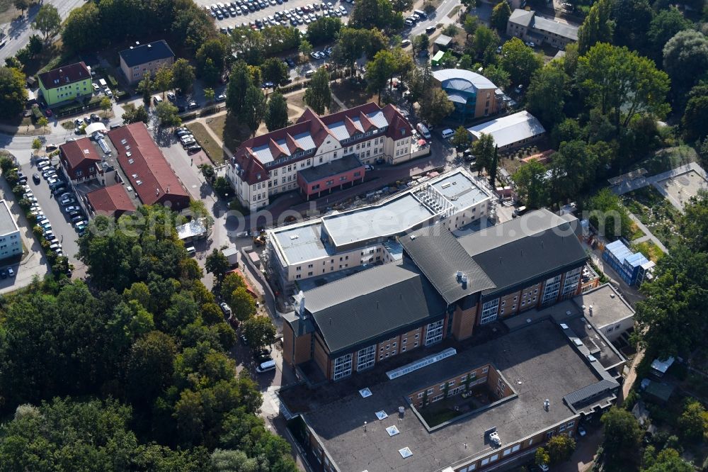 Bernau from above - Construction site for a new extension to the hospital grounds Herzzentrum Brandenburg Ladeburger Strasse in Bernau in the state Brandenburg