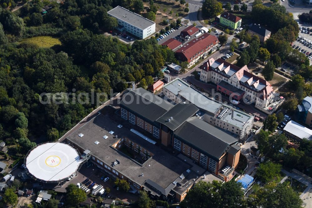 Aerial photograph Bernau - Construction site for a new extension to the hospital grounds Herzzentrum Brandenburg Ladeburger Strasse in Bernau in the state Brandenburg