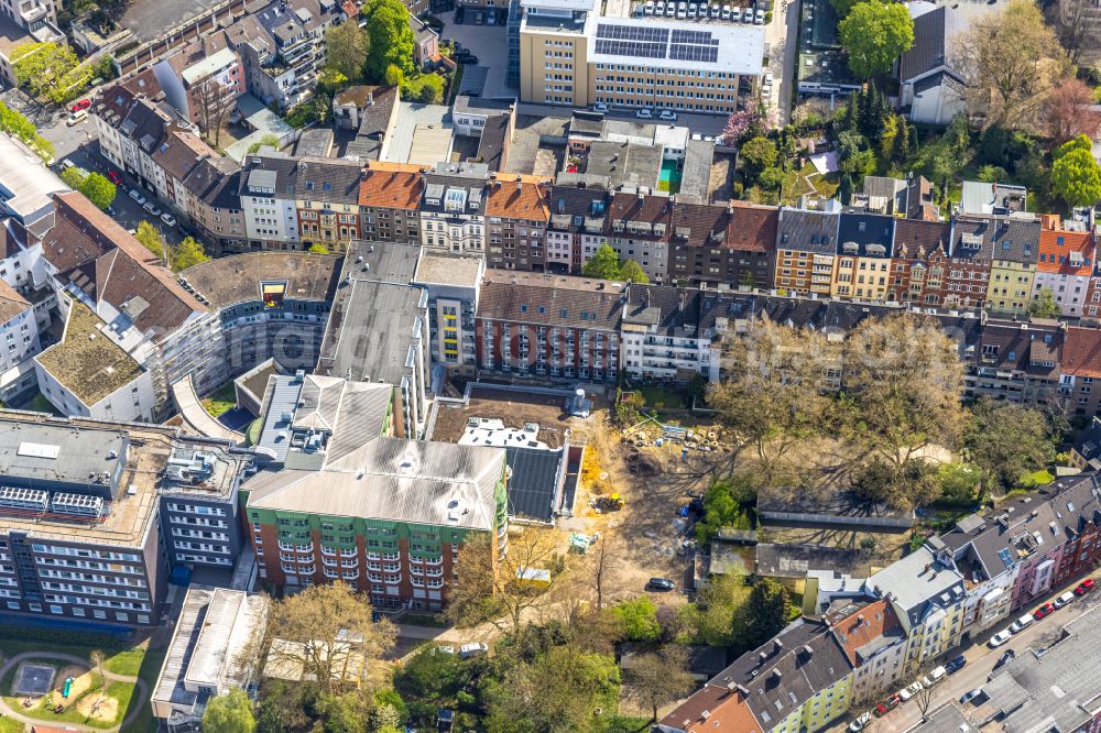 Aerial photograph Dortmund - Construction site for a new extension to the hospital grounds St.-Johannes-Hospital Dortmund on Johannesstrasse in Dortmund at Ruhrgebiet in the state North Rhine-Westphalia, Germany