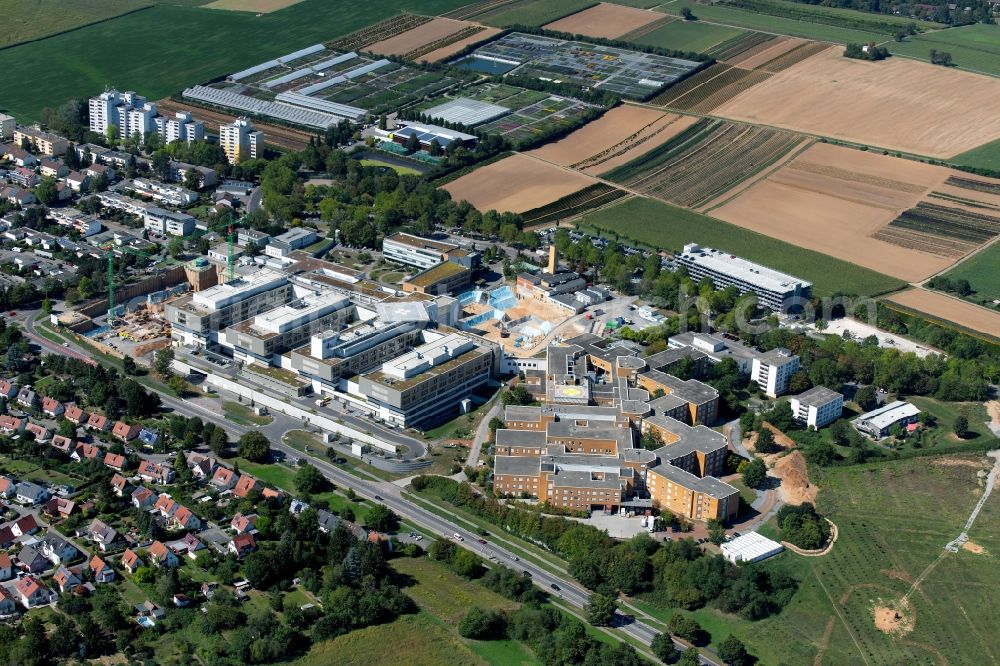 Aerial photograph Heilbronn - Construction site for a new extension to the hospital grounds Klinikum Am Gesundbrunnen in Heilbronn in the state Baden-Wurttemberg, Germany