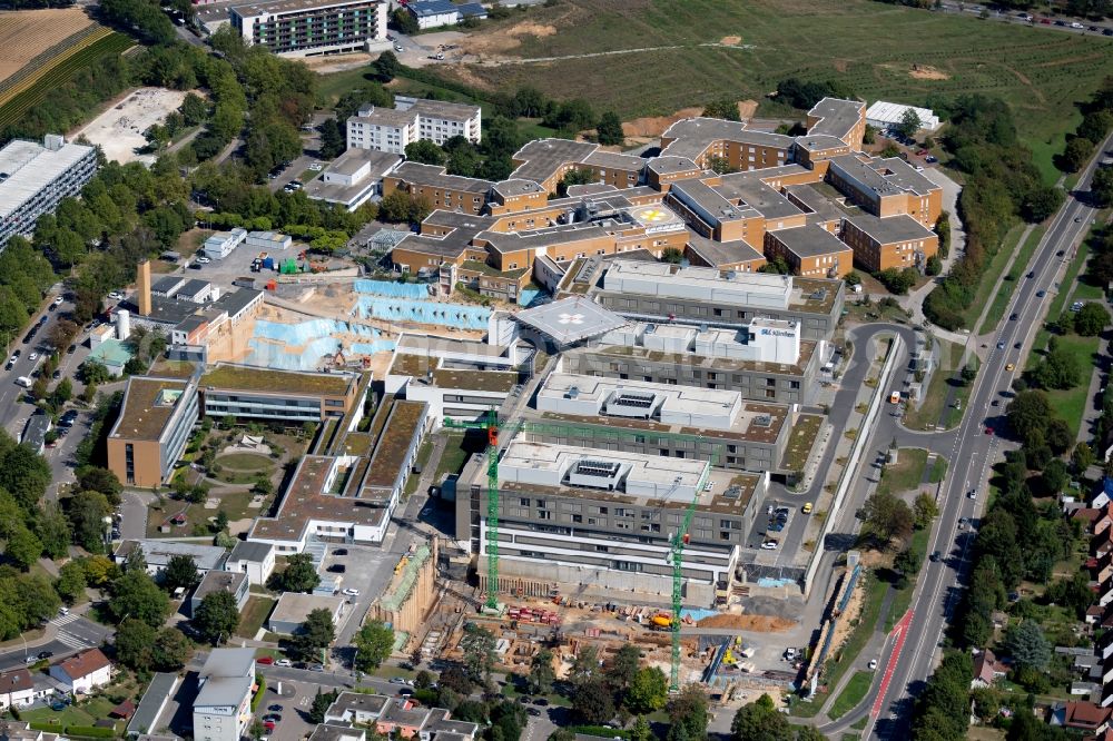 Aerial photograph Heilbronn - Construction site for a new extension to the hospital grounds Klinikum Am Gesundbrunnen in Heilbronn in the state Baden-Wurttemberg, Germany