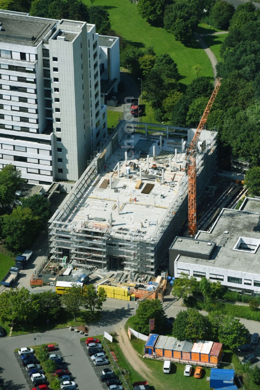 Aerial photograph Wetzlar - Construction site for a new extension to the hospital grounds Klinikum Wetzlar in Wetzlar in the state Hesse, Germany