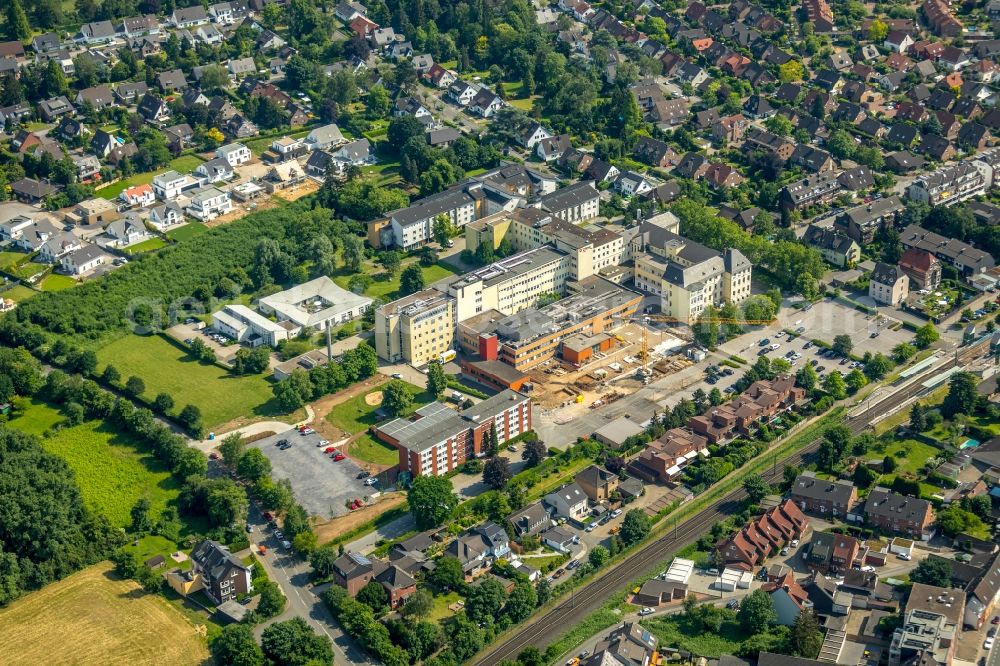 Duisburg from above - Construction site for a new extension to the hospital grounds Malteser-Kronkenhaus St. Anna on Albertus-Magnus-Strasse in Duisburg in the state North Rhine-Westphalia, Germany