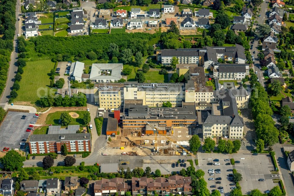 Aerial image Duisburg - Construction site for a new extension to the hospital grounds Malteser-Kronkenhaus St. Anna on Albertus-Magnus-Strasse in Duisburg in the state North Rhine-Westphalia, Germany