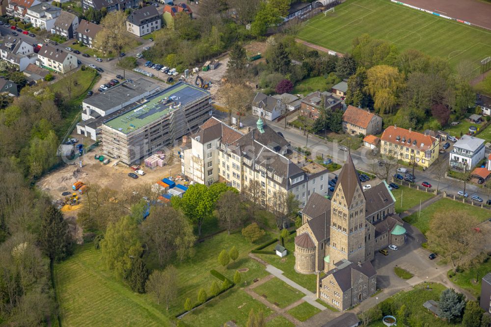 Bochum from the bird's eye view: Construction site for a new extension to the hospital grounds Maria-Hilf-Krankenhaus on street Hiltroper Landwehr in the district Hiltrop in Bochum at Ruhrgebiet in the state North Rhine-Westphalia, Germany