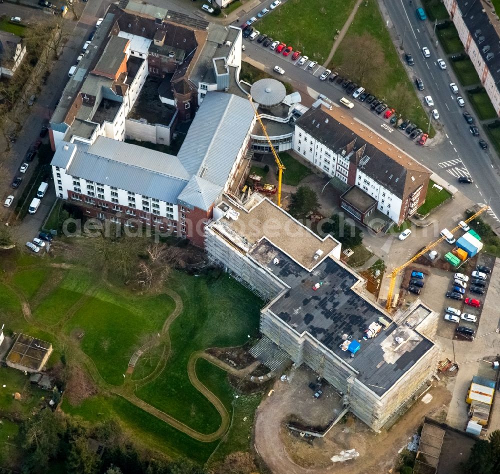 Bochum from above - Construction site for a new extension to the hospital grounds Marien-Hospital on Parkstrasse in Wattenscheid in the state North Rhine-Westphalia