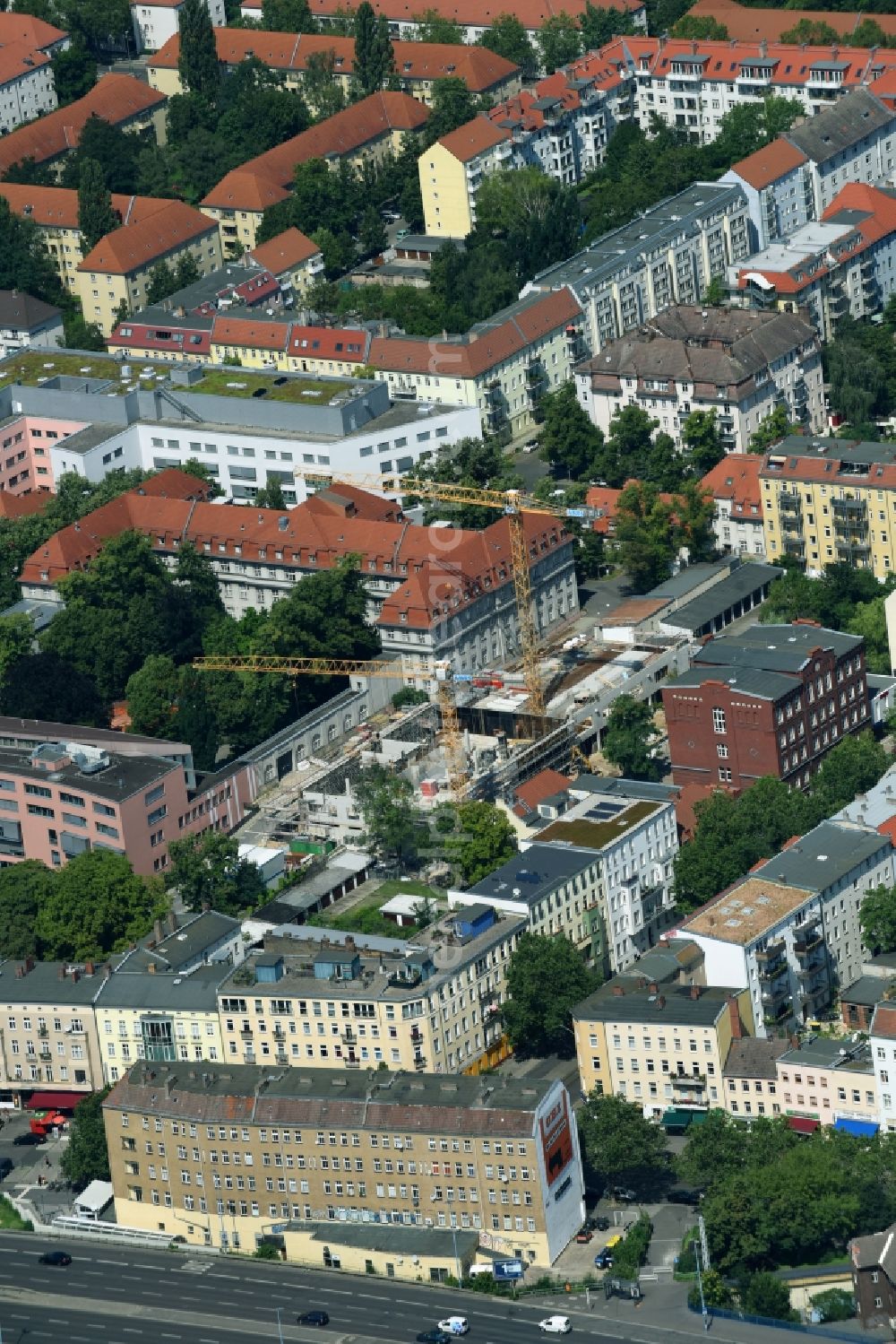 Aerial image Berlin - Construction site for a new extension to the hospital grounds Sana Klinikum Lichtenberg on Fanningerstrasse in the district Lichtenberg in Berlin, Germany