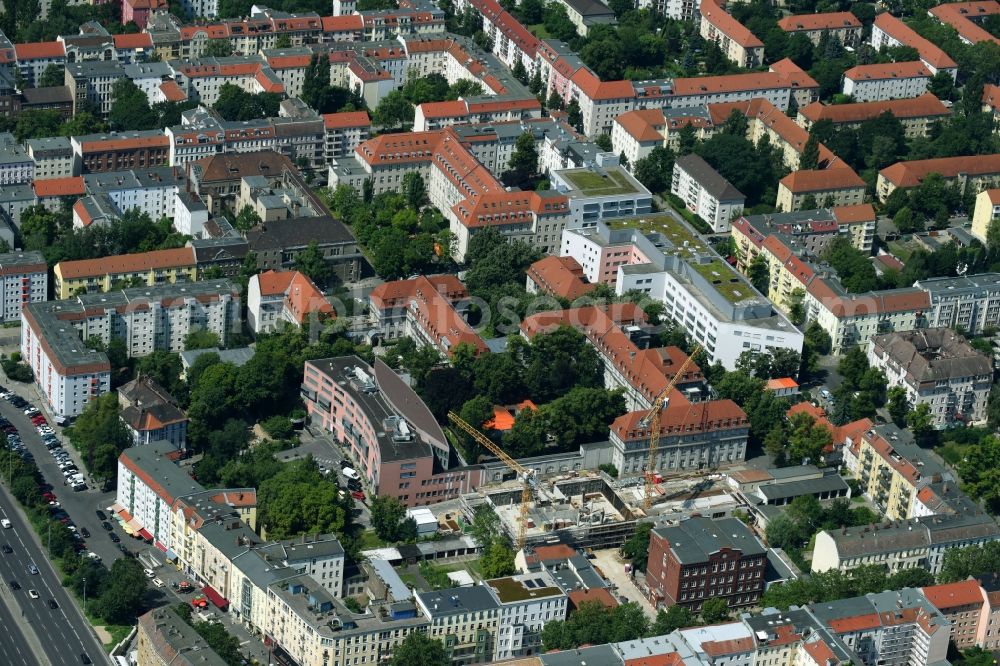 Berlin from above - Construction site for a new extension to the hospital grounds Sana Klinikum Lichtenberg on Fanningerstrasse in the district Lichtenberg in Berlin, Germany