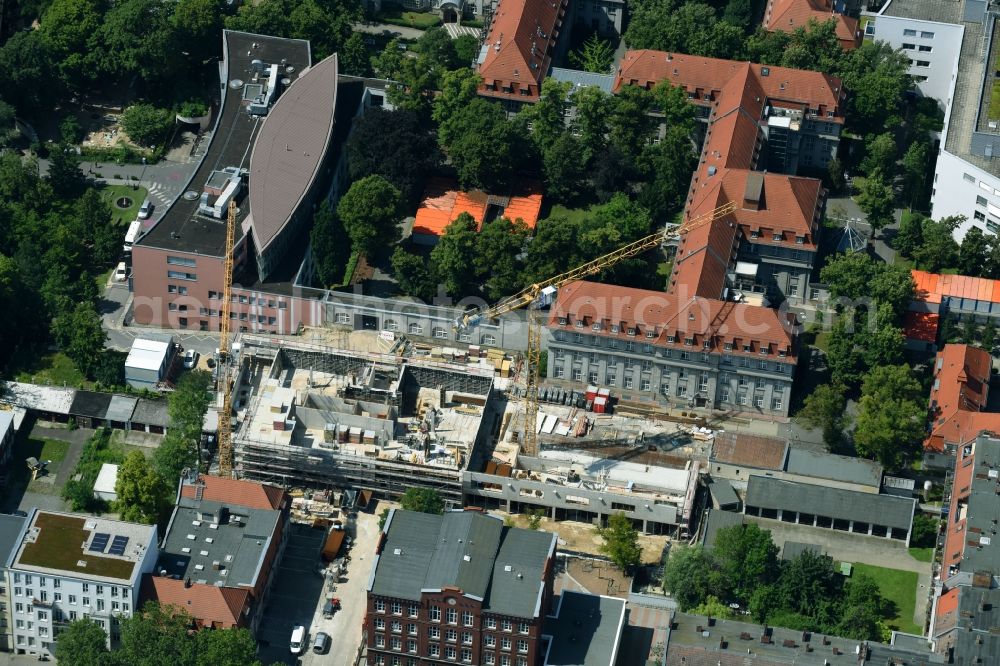 Aerial photograph Berlin - Construction site for a new extension to the hospital grounds Sana Klinikum Lichtenberg on Fanningerstrasse in the district Lichtenberg in Berlin, Germany