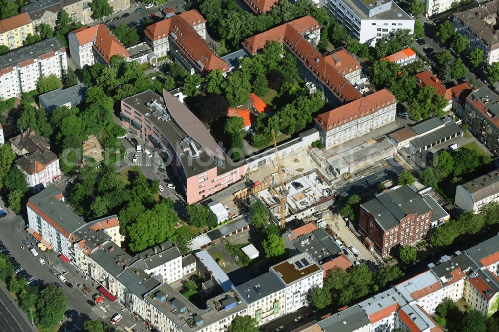 Aerial image Berlin - Construction site for a new extension to the hospital grounds Sana Klinikum Lichtenberg on Fanningerstrasse in the district Lichtenberg in Berlin, Germany