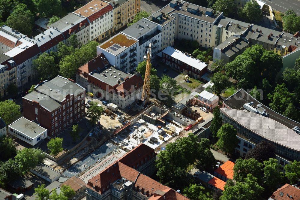 Berlin from above - Construction site for a new extension to the hospital grounds Sana Klinikum Lichtenberg on Fanningerstrasse in the district Lichtenberg in Berlin, Germany