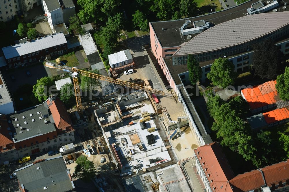 Aerial image Berlin - Construction site for a new extension to the hospital grounds Sana Klinikum Lichtenberg on Fanningerstrasse in the district Lichtenberg in Berlin, Germany