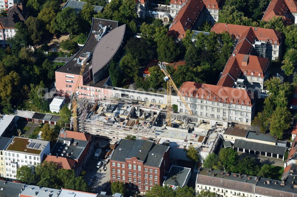 Aerial photograph Berlin - Construction site for a new extension to the hospital grounds Sana Klinikum Lichtenberg on Fanningerstrasse in the district Lichtenberg in Berlin, Germany