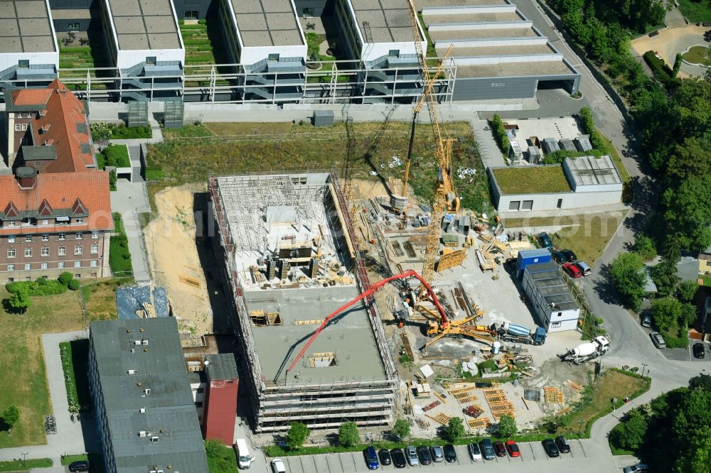 Aerial photograph Brandenburg an der Havel - Construction site for a new extension to the hospital grounds Staedtisches Klinikum Brandenburg GmbH on Hochstrasse in Brandenburg an der Havel in the state Brandenburg, Germany