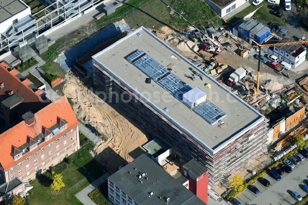 Aerial photograph Brandenburg an der Havel - Construction site for a new extension to the hospital grounds Staedtisches Klinikum Brandenburg GmbH on Hochstrasse in Brandenburg an der Havel in the state Brandenburg, Germany