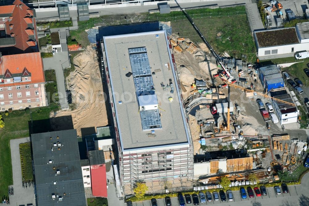 Brandenburg an der Havel from the bird's eye view: Construction site for a new extension to the hospital grounds Staedtisches Klinikum Brandenburg GmbH on Hochstrasse in Brandenburg an der Havel in the state Brandenburg, Germany