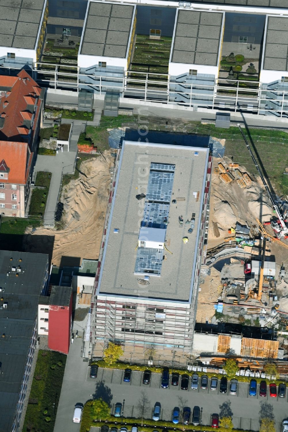 Aerial image Brandenburg an der Havel - Construction site for a new extension to the hospital grounds Staedtisches Klinikum Brandenburg GmbH on Hochstrasse in Brandenburg an der Havel in the state Brandenburg, Germany