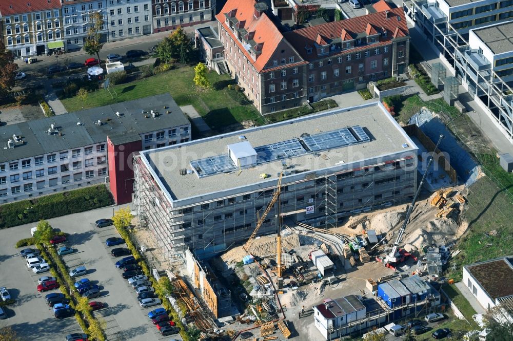 Aerial photograph Brandenburg an der Havel - Construction site for a new extension to the hospital grounds Staedtisches Klinikum Brandenburg GmbH on Hochstrasse in Brandenburg an der Havel in the state Brandenburg, Germany