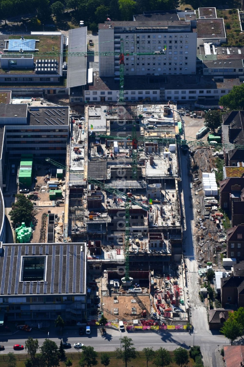 Aerial image Karlsruhe - Construction site for a new extension to the hospital grounds Staedtisches Klinikum Karlsruhe on Moltkestrasse in Karlsruhe in the state Baden-Wurttemberg, Germany