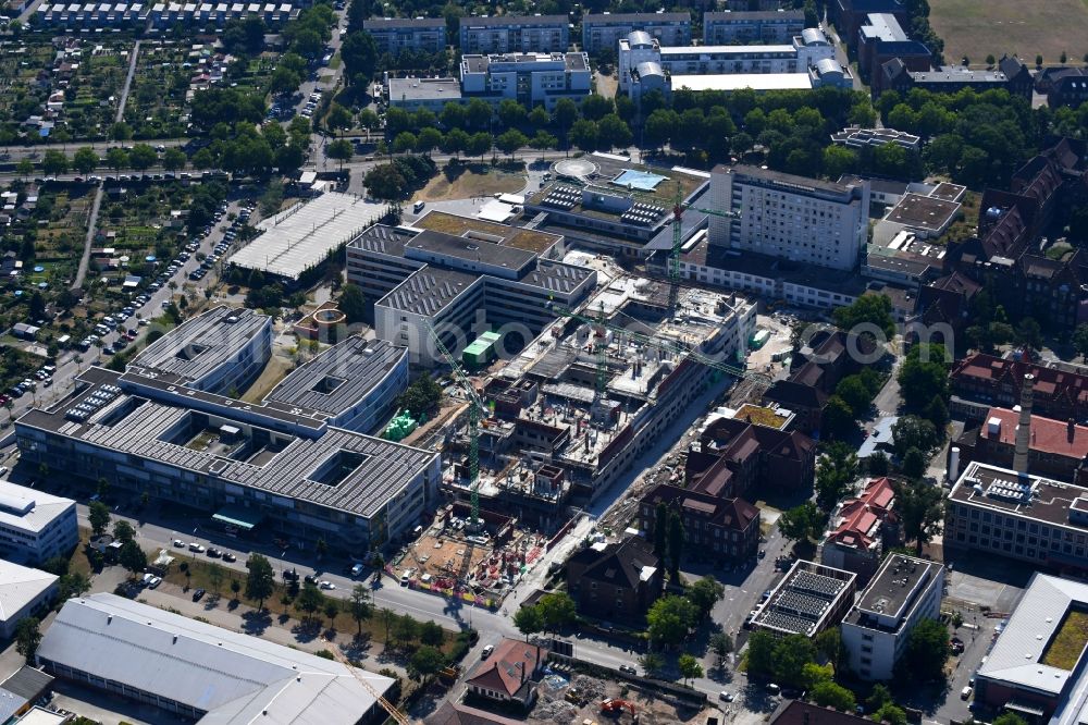 Karlsruhe from above - Construction site for a new extension to the hospital grounds Staedtisches Klinikum Karlsruhe on Moltkestrasse in Karlsruhe in the state Baden-Wurttemberg, Germany