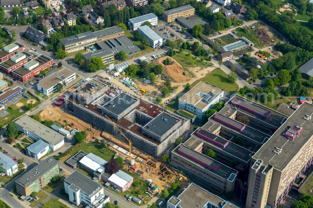 Aerial photograph Düsseldorf - Construction site for a new extension to the hospital grounds UKD Universitaetsklinikum Duesseldorf in the district Bilk in Duesseldorf in the state North Rhine-Westphalia, Germany