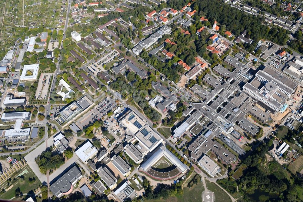 Aerial image Lübeck - Construction site for a new extension to the hospital grounds UKSH Universitaetsklinikum Schleswig-Holstein in the district St. Juergen in Luebeck in the state Schleswig-Holstein, Germany