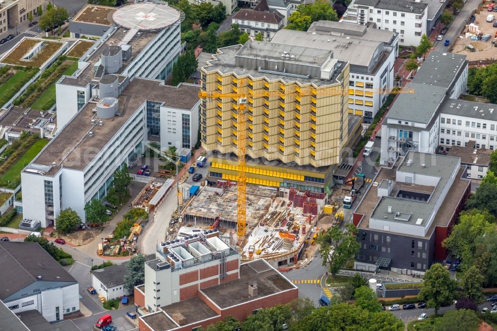 Aerial photograph Essen - Construction site for a new extension to the hospital grounds Universitaetsklinikum Essen in Essen in the state North Rhine-Westphalia, Germany