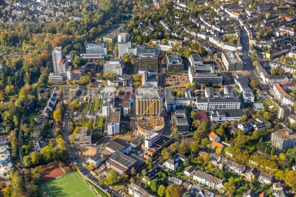 Aerial photograph Essen - Construction site for a new extension to the hospital grounds Universitaetsklinikum Essen in Essen in the state North Rhine-Westphalia, Germany