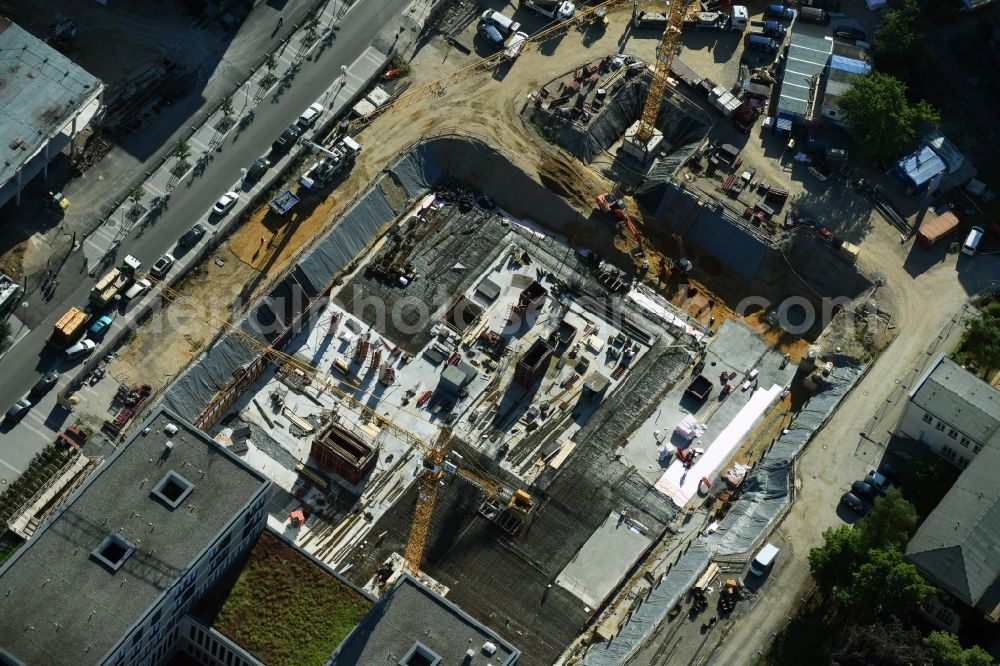 Leipzig from above - Construction site for a new extension to the hospital grounds Universitaetsklinikum Leipzig on Liebigstrasse in Leipzig in the state Saxony