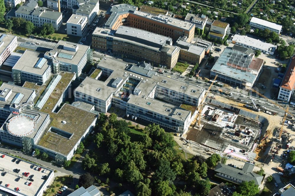 Leipzig from above - Construction site for a new extension to the hospital grounds Universitaetsklinikum Leipzig on Liebigstrasse in Leipzig in the state Saxony